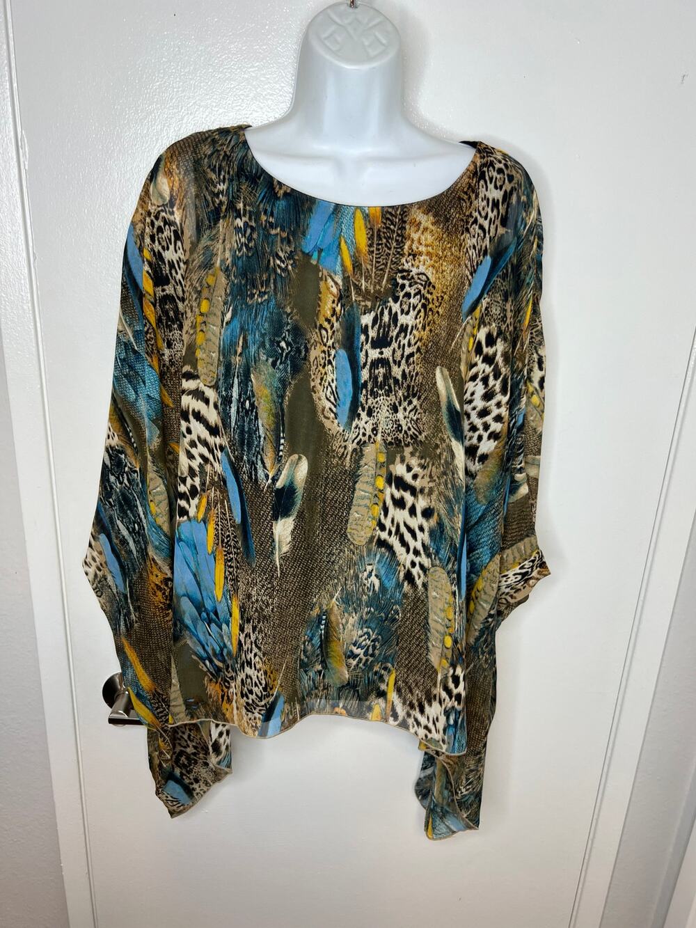 Melissa Paige Women's Chiffon Batwing Blouse Feather Print ~ Size M